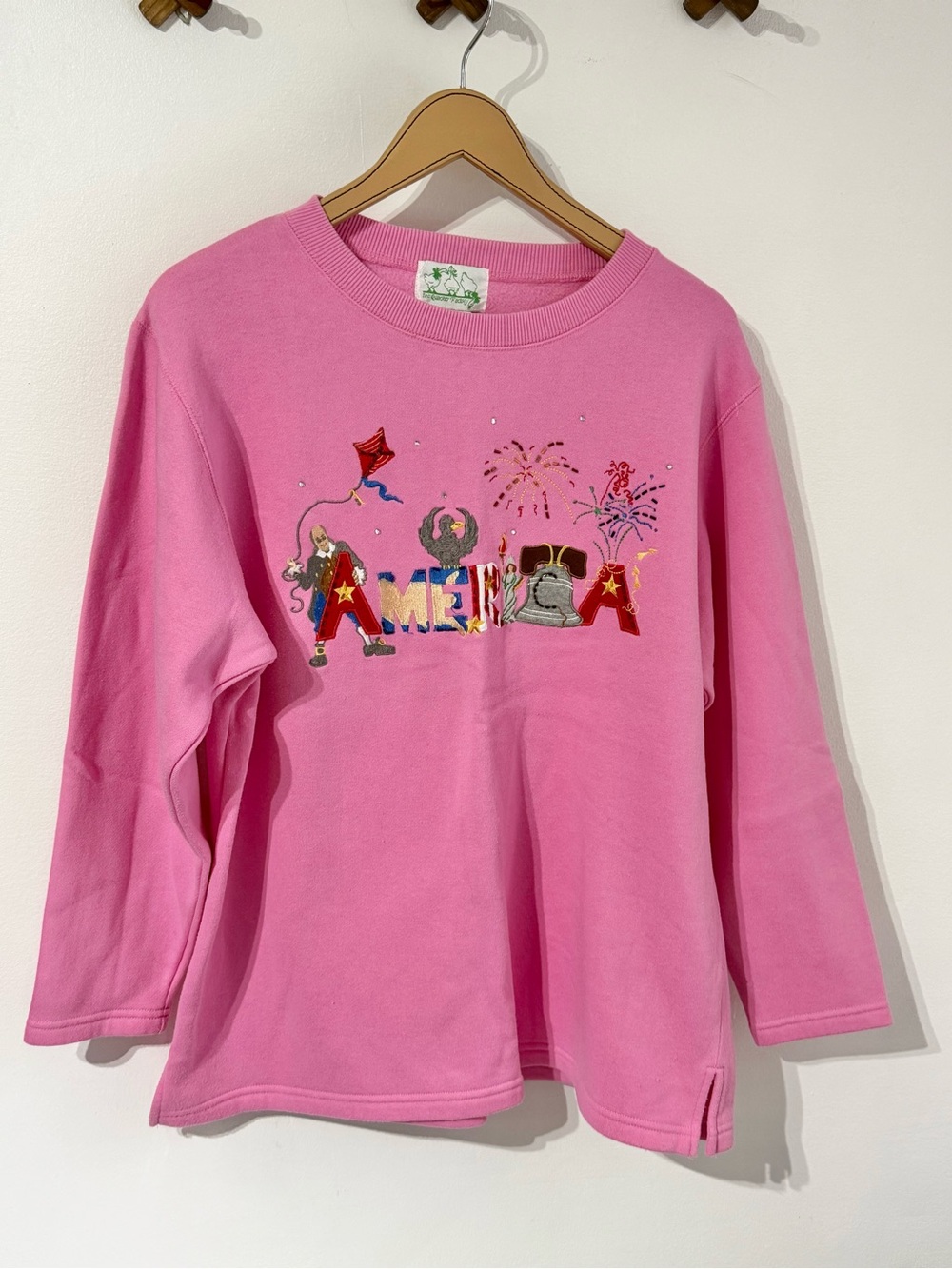 The Quacker Factory Womens Large Pink Embroidered America 4th Of July Sweatshirt